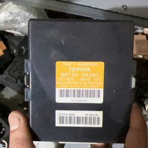 HỘP ĐIỀU KHIỂN KHÓA CỬA TOYOTA FORTUNER 89730-0K280