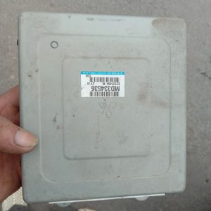 HỘP ECU Mitsubishi Pajero V33 MD334536