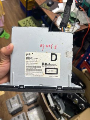 HỘP ĐẦU DVD MAZDA3 B45D-669G0 HỘP ĐẦU DVD MAZDA3 B45D-669G0