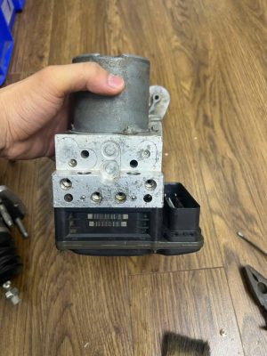 CỤM ABS Mercedes E W211 A2114311312 CỤM ABS Mercedes E W211 A2114311312