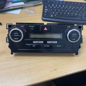 BẢNG ĐIỀU HOÀ TOYOTA CAMRY 55900-06420