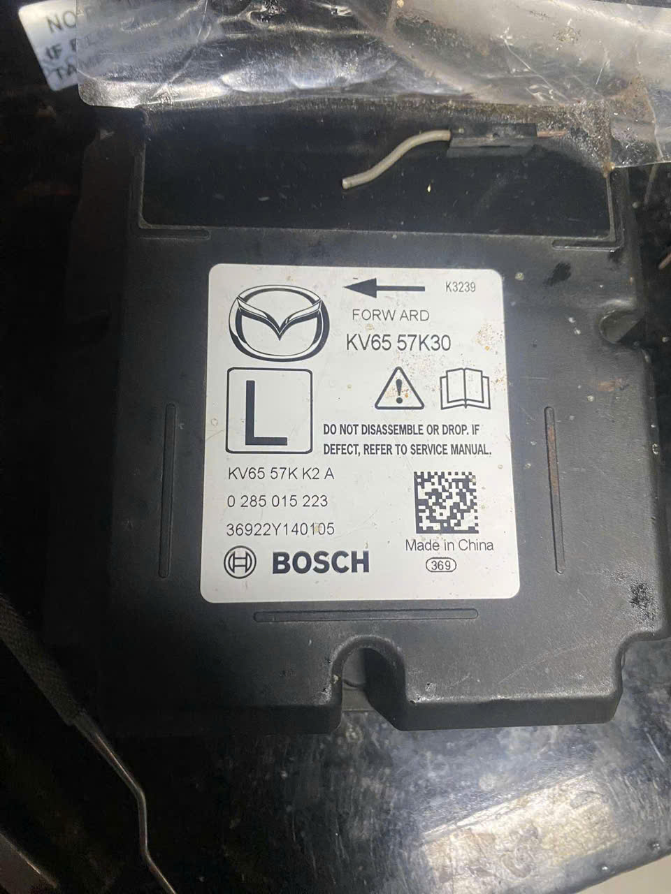 HỘP TÚI KHÍ MAZDA CX8 KV6557KK2A HỘP TÚI KHÍ MAZDA CX8 KV6557KK2A